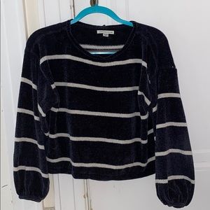 AMERICAN EAGLE white and blue striped sweater XS